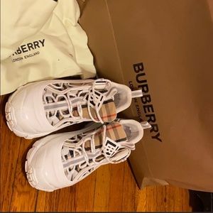 Burberry Sneakers
